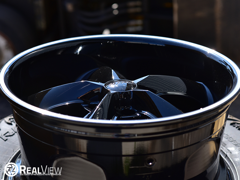 RealView of Foose Legend F104 Gloss Black W/ Milled Spokes - 18x9 