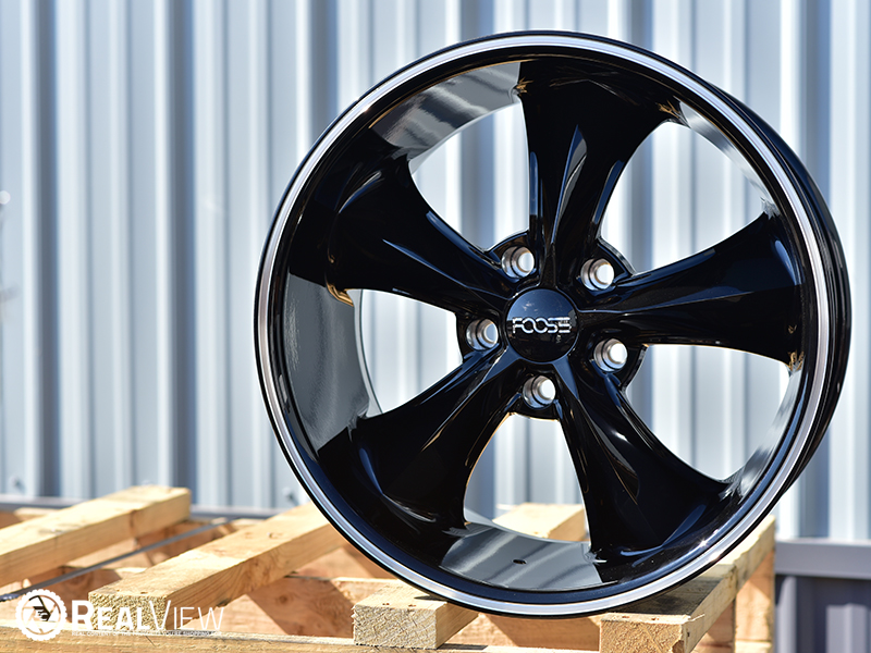 RealView of Foose Legend F104 Gloss Black W/ Milled Spokes - 18x9 